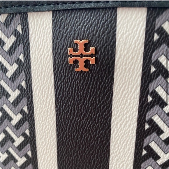 Tory Burch Tzag Tote Black - Picture 4 of 10